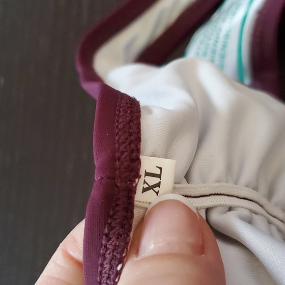 💙 4/$20 Thong Swim Bottoms - Picture 4 of 5